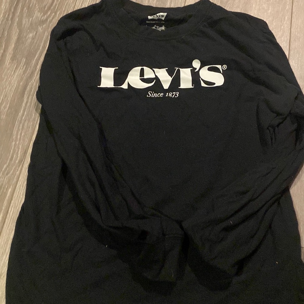 Levi’s shirt